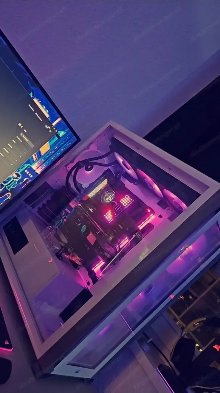 Gaming PC mit Equipment Gaming PC mit Equipment