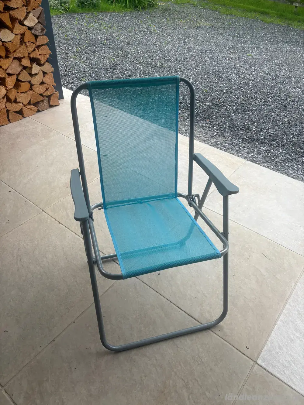 4 campingstühle & kleiner Klapptisch 4 campingstühle & kleiner Klapptisch