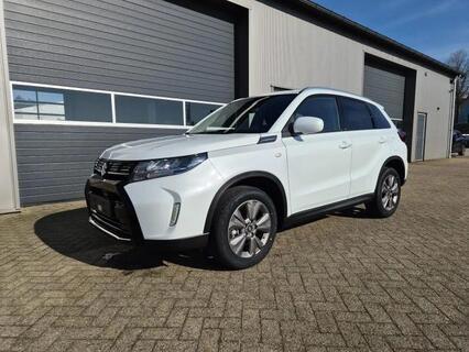 Suzuki Vitara Comfort 129PS MHEV 1.4 Boosterjet Navi Klimaaut... Suzuki Vitara Comfort 129PS MHEV 1.4 Boosterjet Navi Klimaaut...