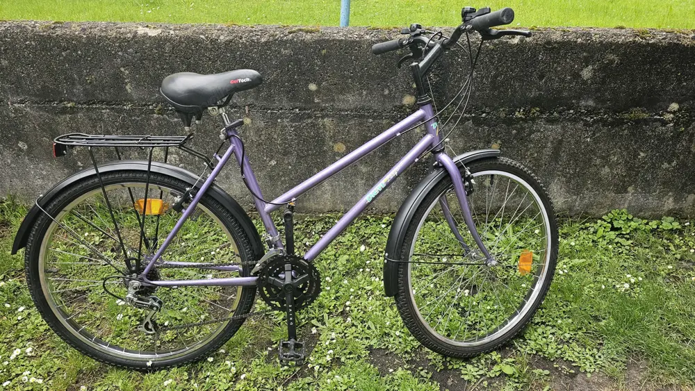 Verkaufe gut erhaltenes Damenfahrrad Verkaufe gut erhaltenes Damenfahrrad