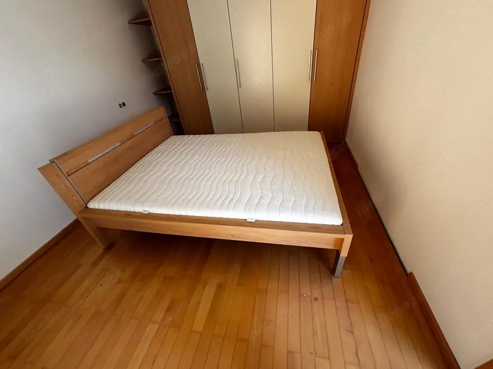Bett inkl. Matratze 140x200cm zu verschenken! Bett inkl. Matratze 140x200cm zu verschenken!
