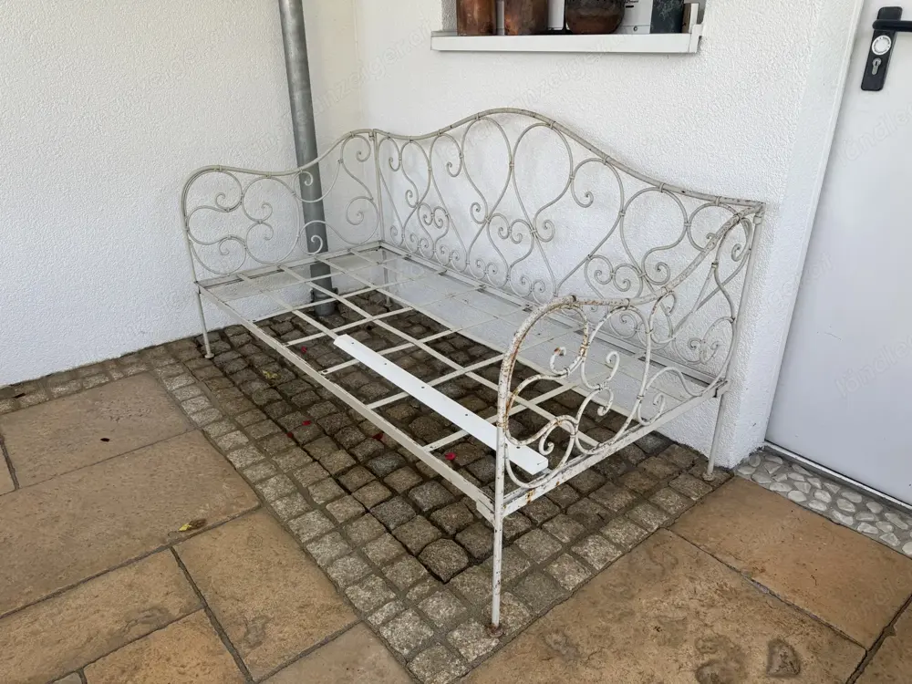 Shabby Chic Metall Bett für den Garten Shabby Chic Metall Bett für den Garten