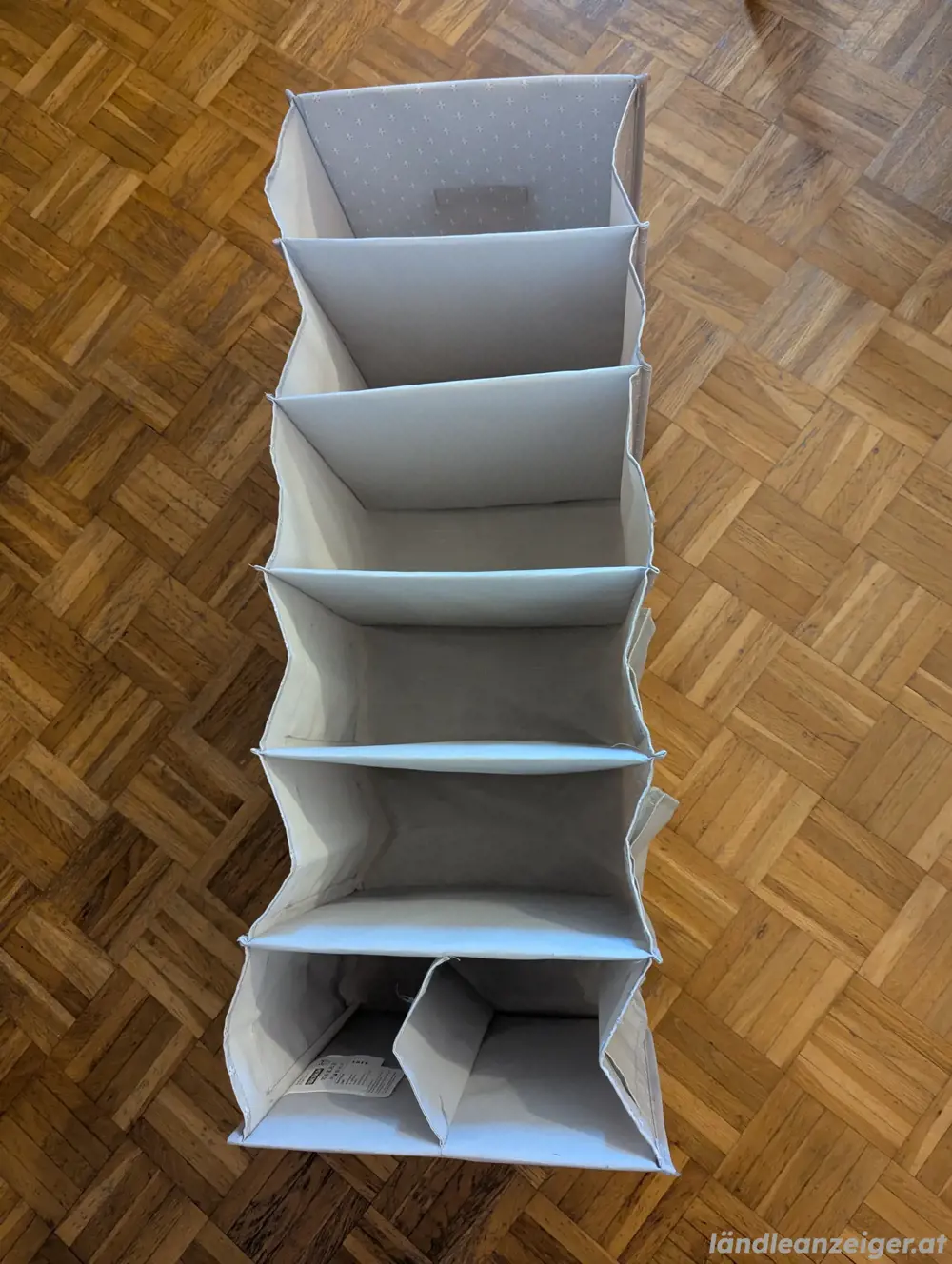 Hängeaufbewahrung mit 7 Fächern für Kleiderschrank Hängeaufbewahrung mit 7 Fächern für Kleiderschrank