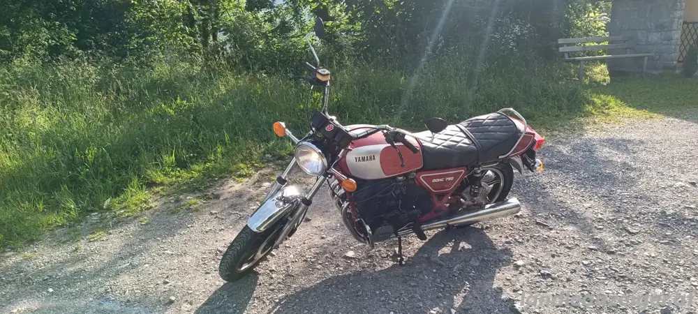 Yamaha XS 750 Yamaha XS 750
