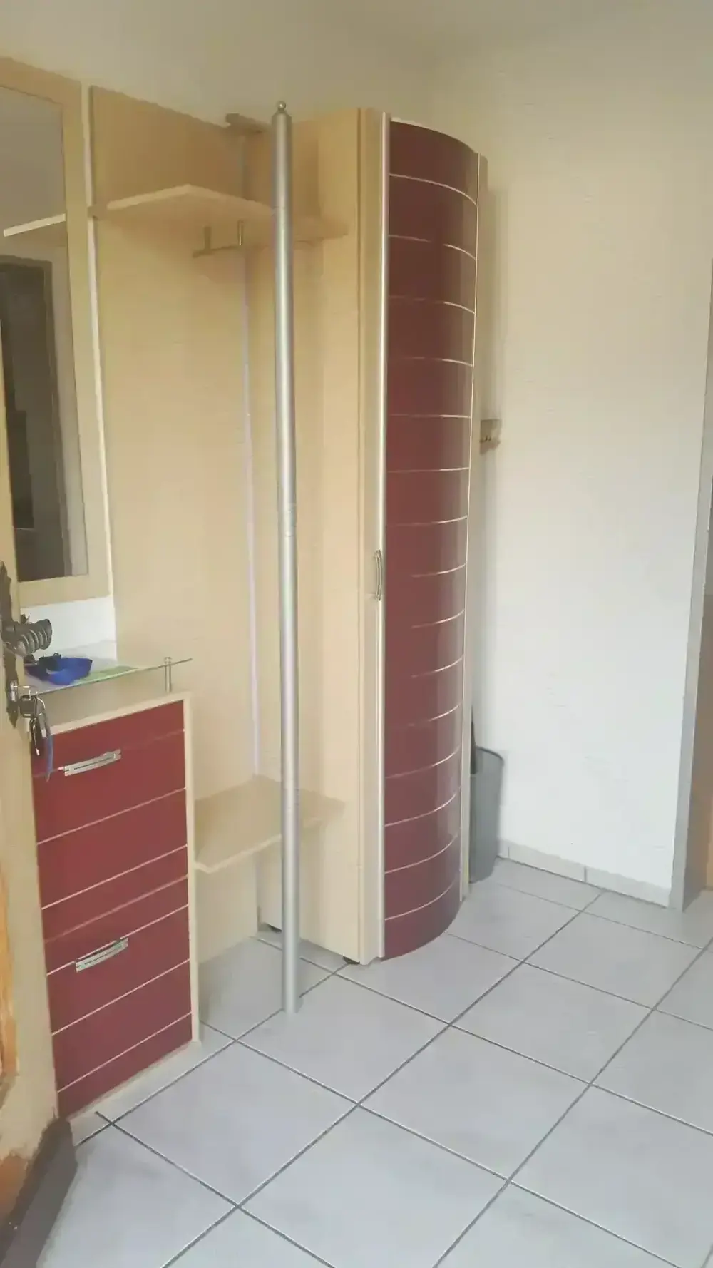 Garderobe zu verschenken