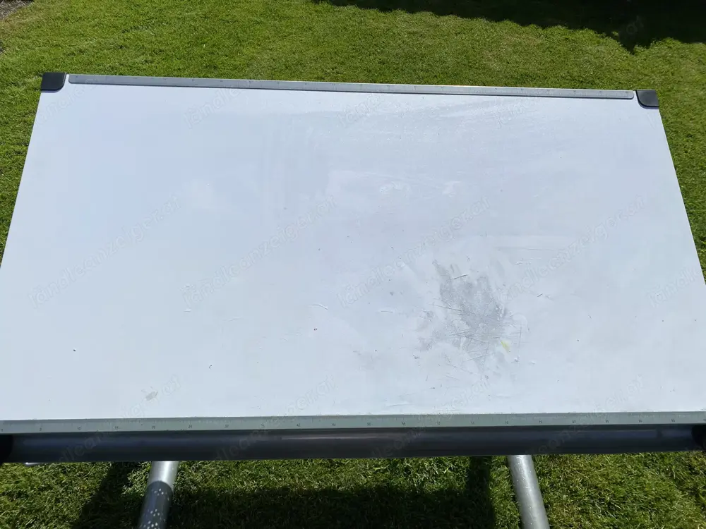 Gebrauchter Schreibtisch Gebrauchter Schreibtisch