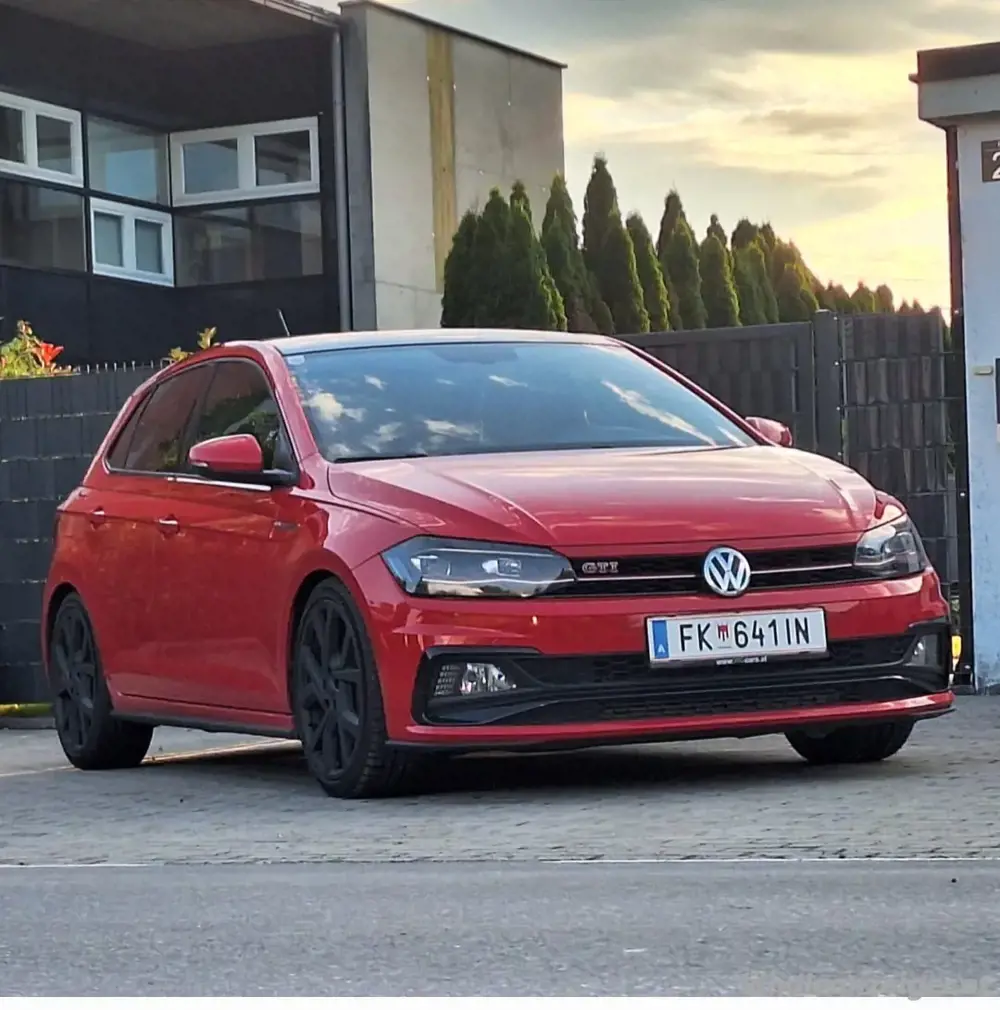 Volkswagen Polo GTI 2,0 TSI DSG Volkswagen Polo GTI 2,0 TSI DSG