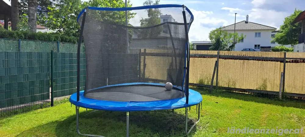 Trampoline Trampoline