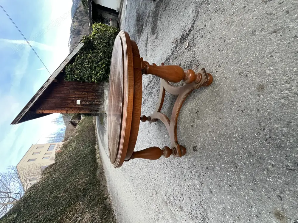Retro Couchtisch rund Retro Couchtisch rund