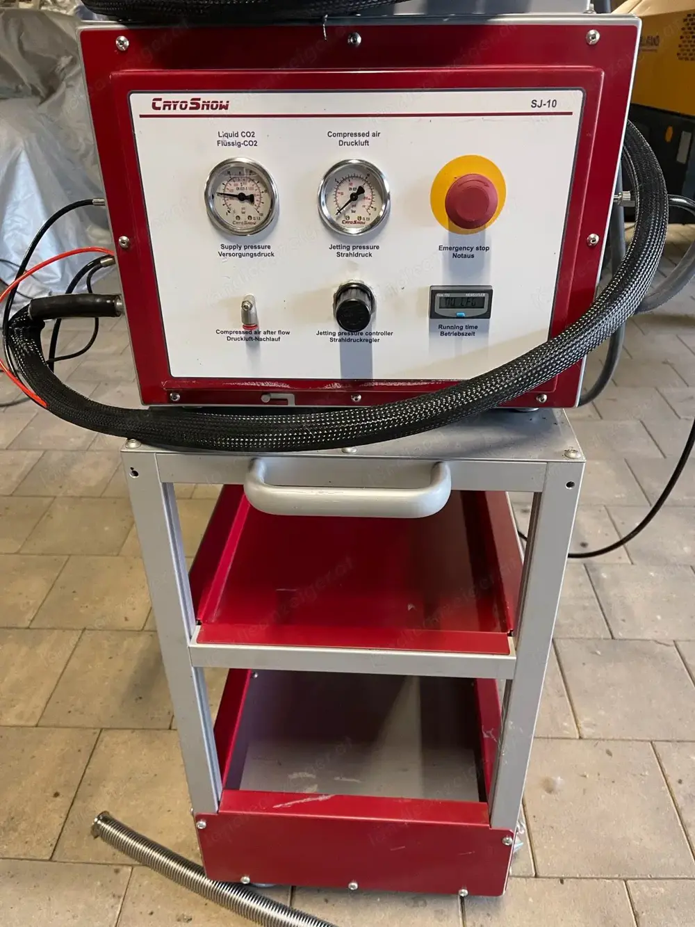 CRYOSNOW SJ-10 Trockeneisstrahlgerät mit CO2 CRYOSNOW SJ-10 Trockeneisstrahlgerät mit CO2