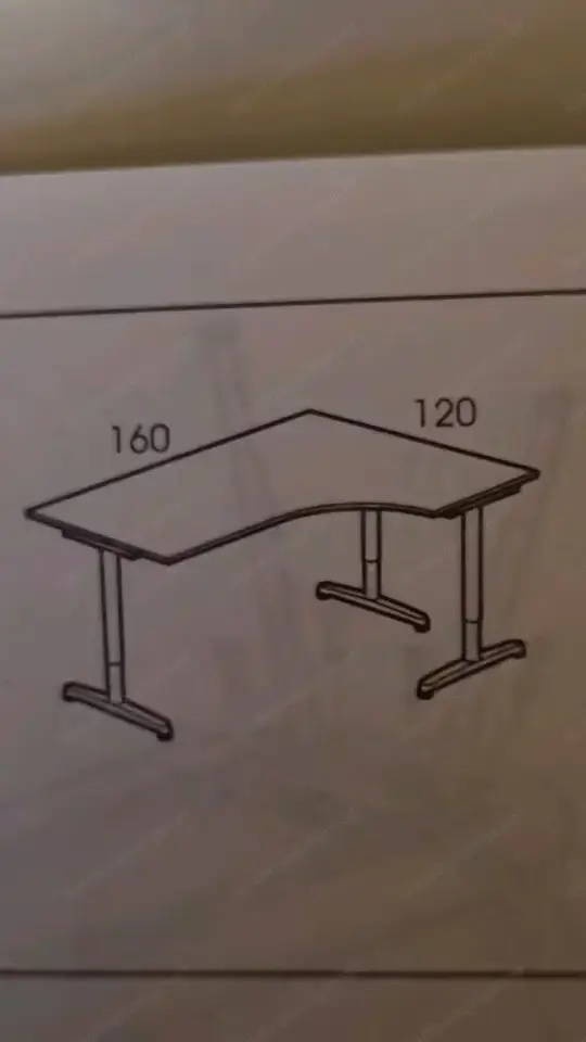 Sehr stabiler großer Schreibtisch