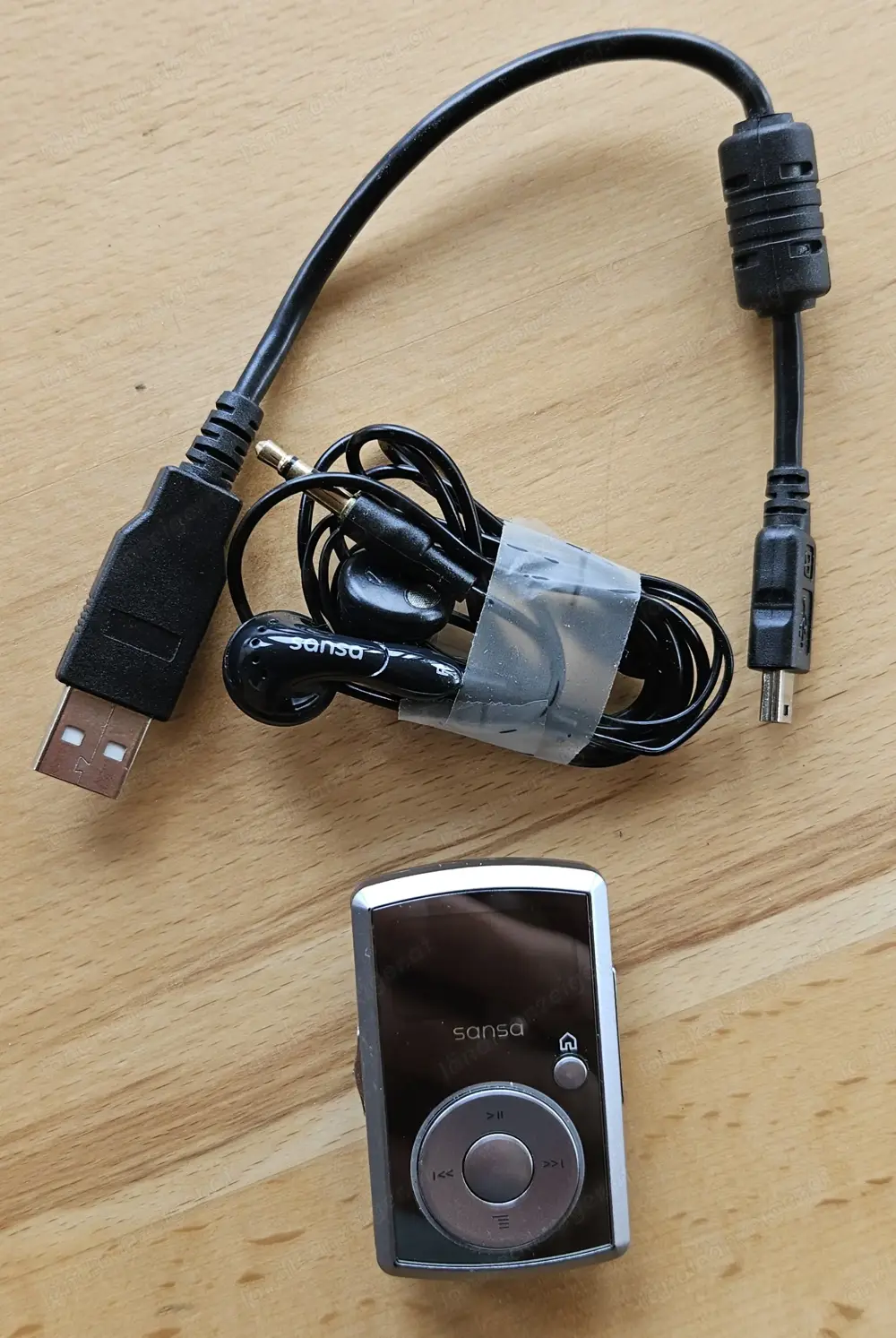 Sansa MP3 Player - gebraucht Sansa MP3 Player - gebraucht