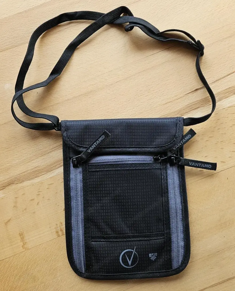 VANTAMO - Brusttasche Premium Neck Wallet mit RFID Schutz - NEU !