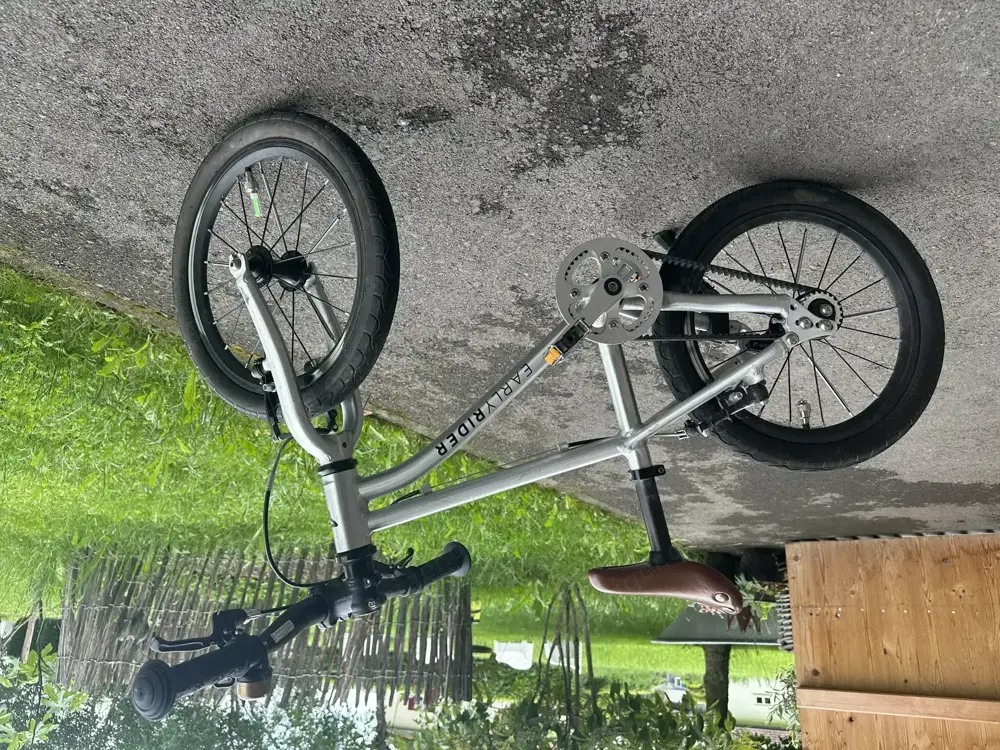 EARLY RIDER Belter 16" Kinderfahrrad EARLY RIDER Belter 16" Kinderfahrrad
