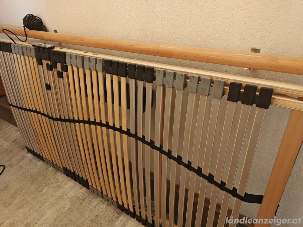 Elektrisch verstellbarer Lattenrost 190x90cm Elektrisch verstellbarer Lattenrost 190x90cm
