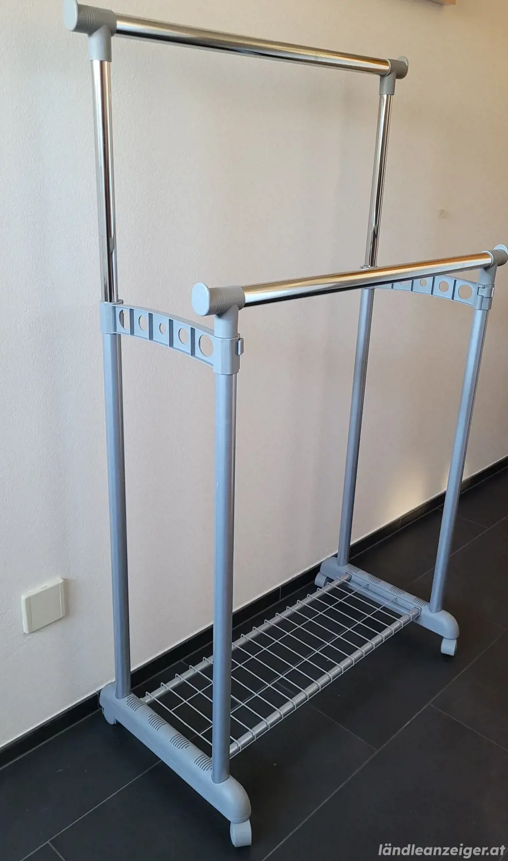 Kleiderwagen Kleiderwagen
