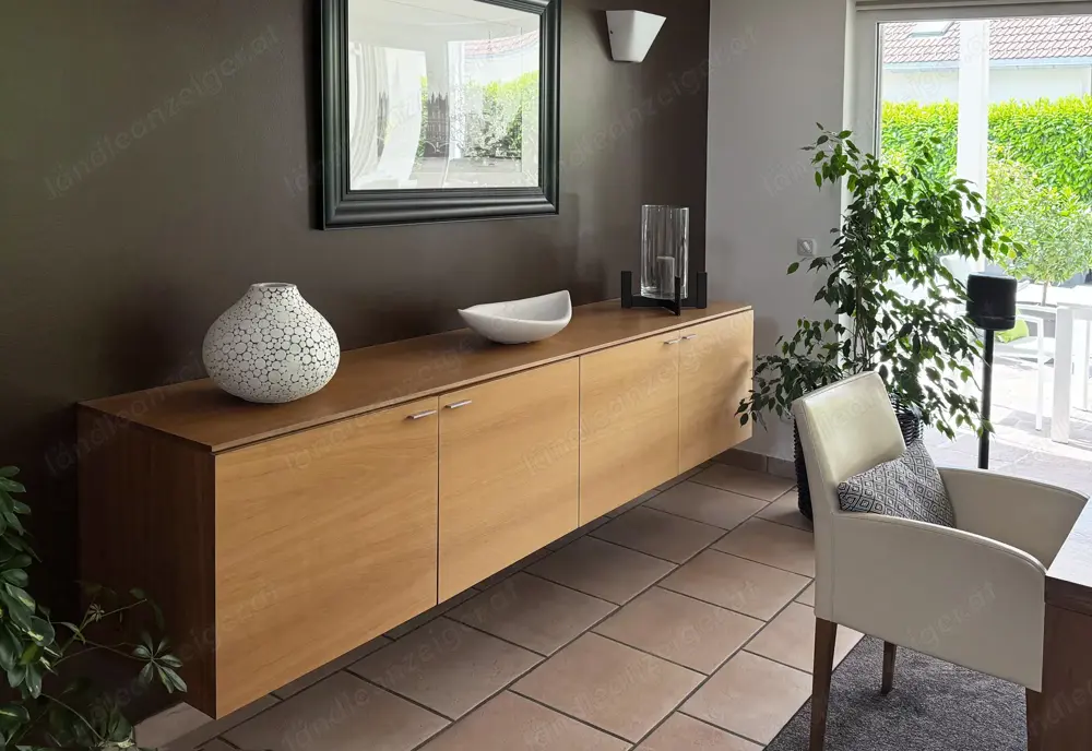 Tischler Hängesideboard Vollholz, 252L x 47B x53H, Nuss Natur Tischler Hängesideboard Vollholz, 252L x 47B x53H, Nuss Natur