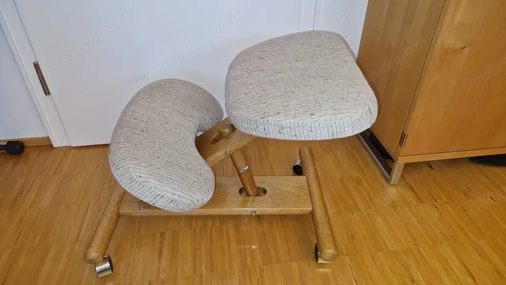Kniestuhl beige Kniestuhl beige