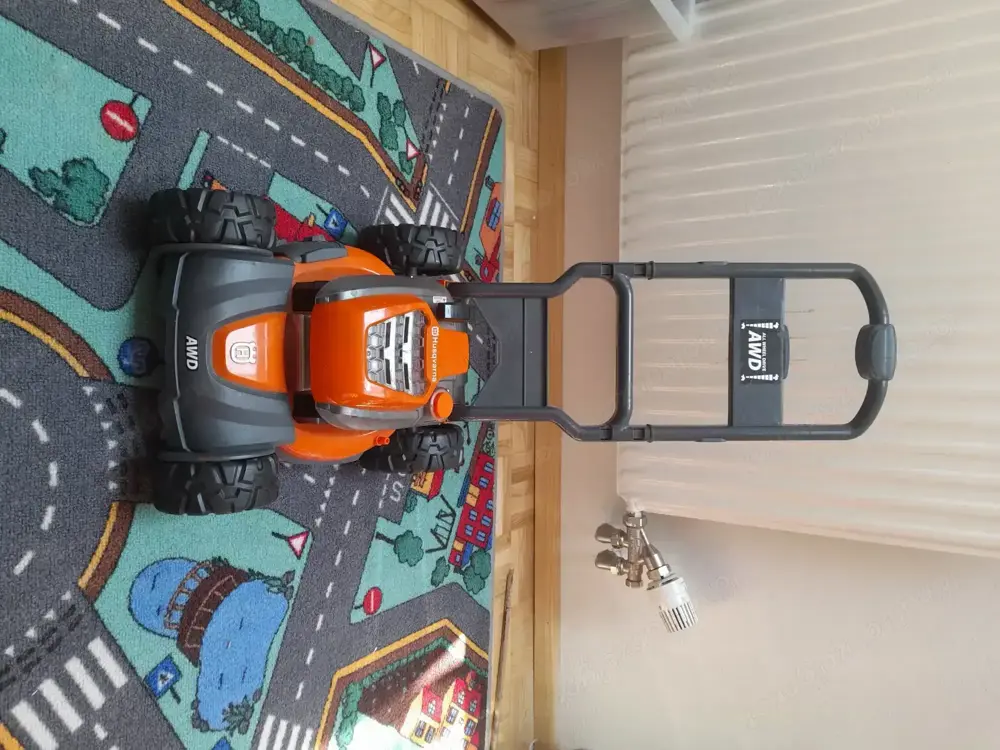 Elektrischer Rasenmäher für Kinder 