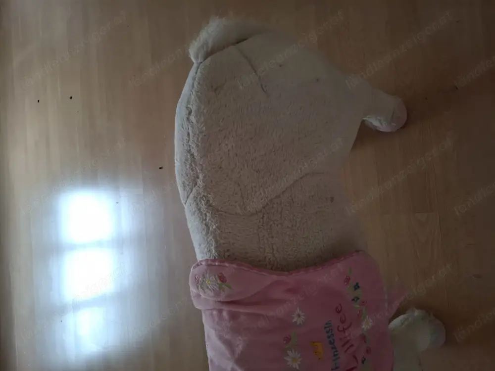Gratis Einhorn Rosalie sucht liebevollen Platz :-) Gratis Einhorn Rosalie sucht liebevollen Platz :-)