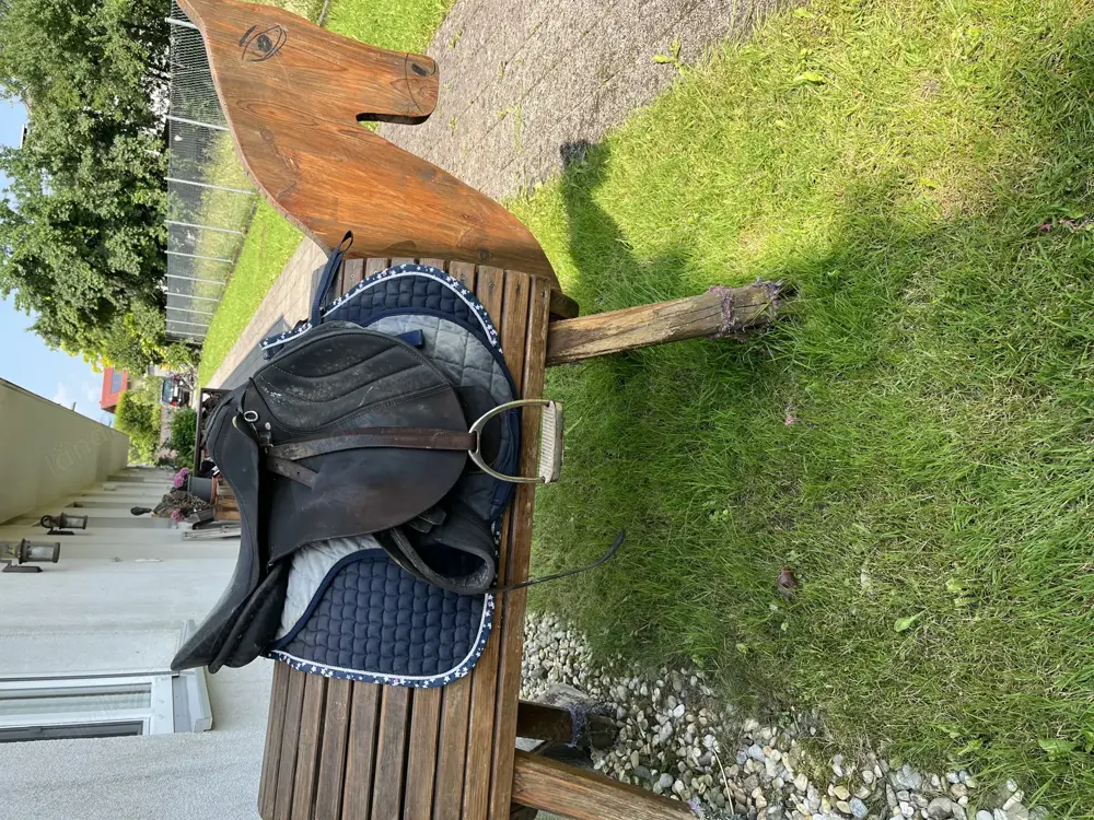 Holzpferd 150 lang 110 hoch Holzpferd 150 lang 110 hoch