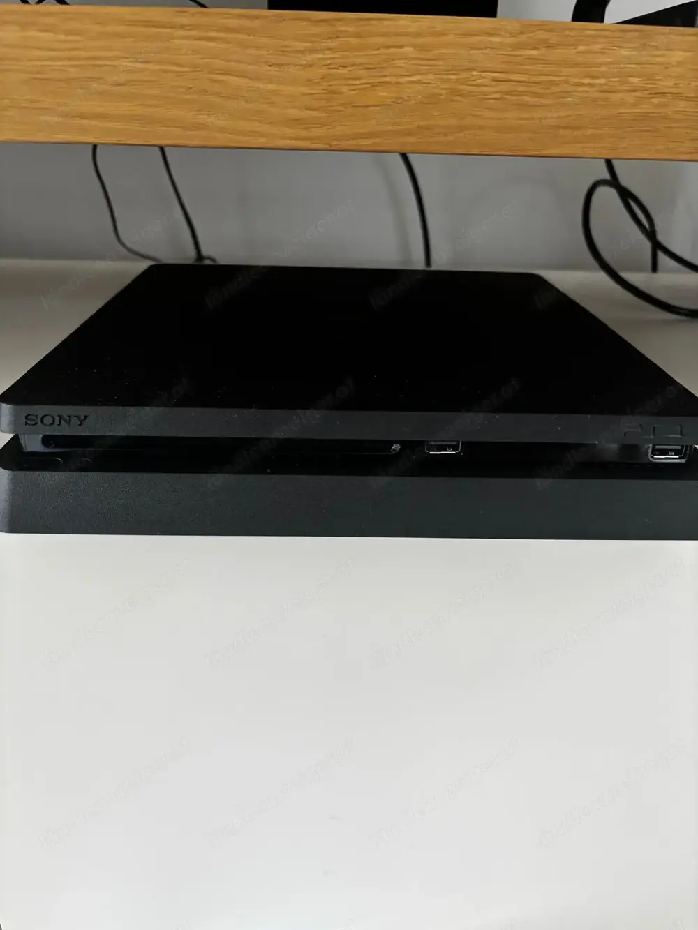PS4 + Controller + Spiele PS4 + Controller + Spiele