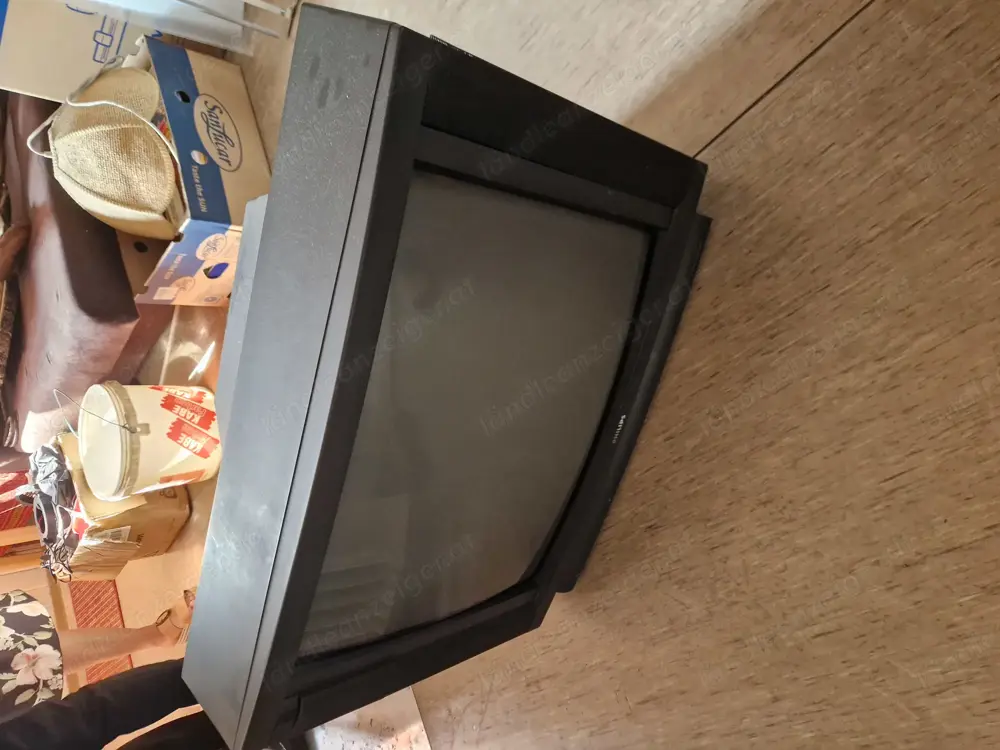 Alter Philips Röhrenfernseher (28PT450A)