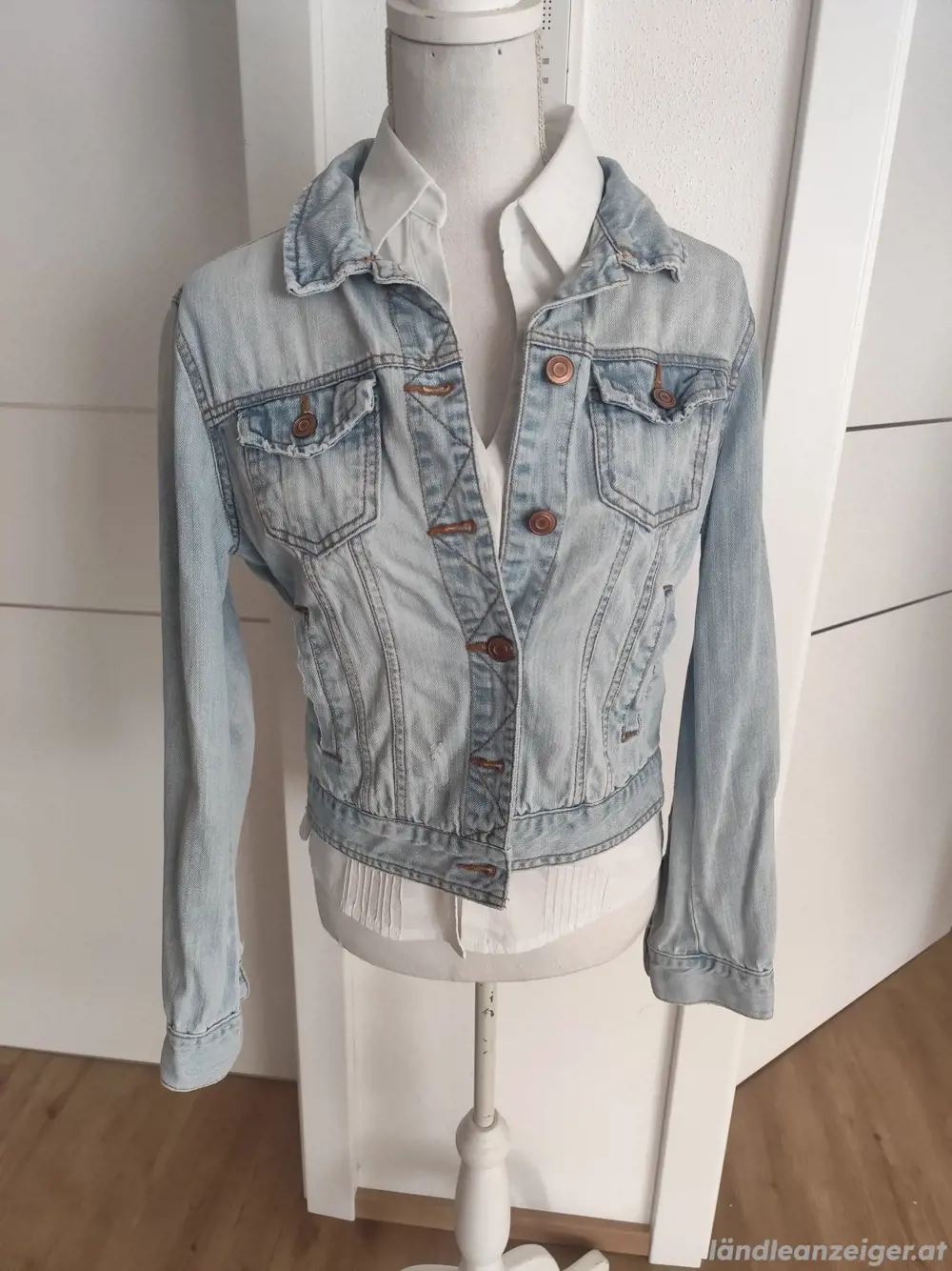 Lässige Jeansjacke Lässige Jeansjacke