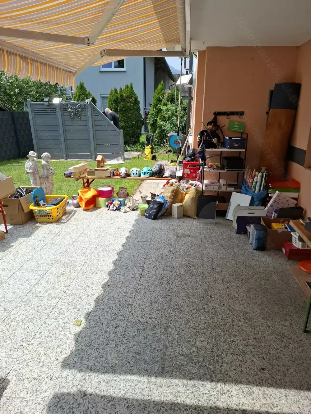Flohmarkt Haushaltsauflösung siehe Text Flohmarkt Haushaltsauflösung siehe Text