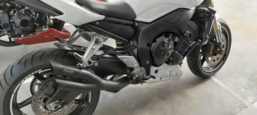 Yamaha Fz1 Auspufftopf mit EG-BE EC Genehmigung Yamaha Fz1 Auspufftopf mit EG-BE EC Genehmigung