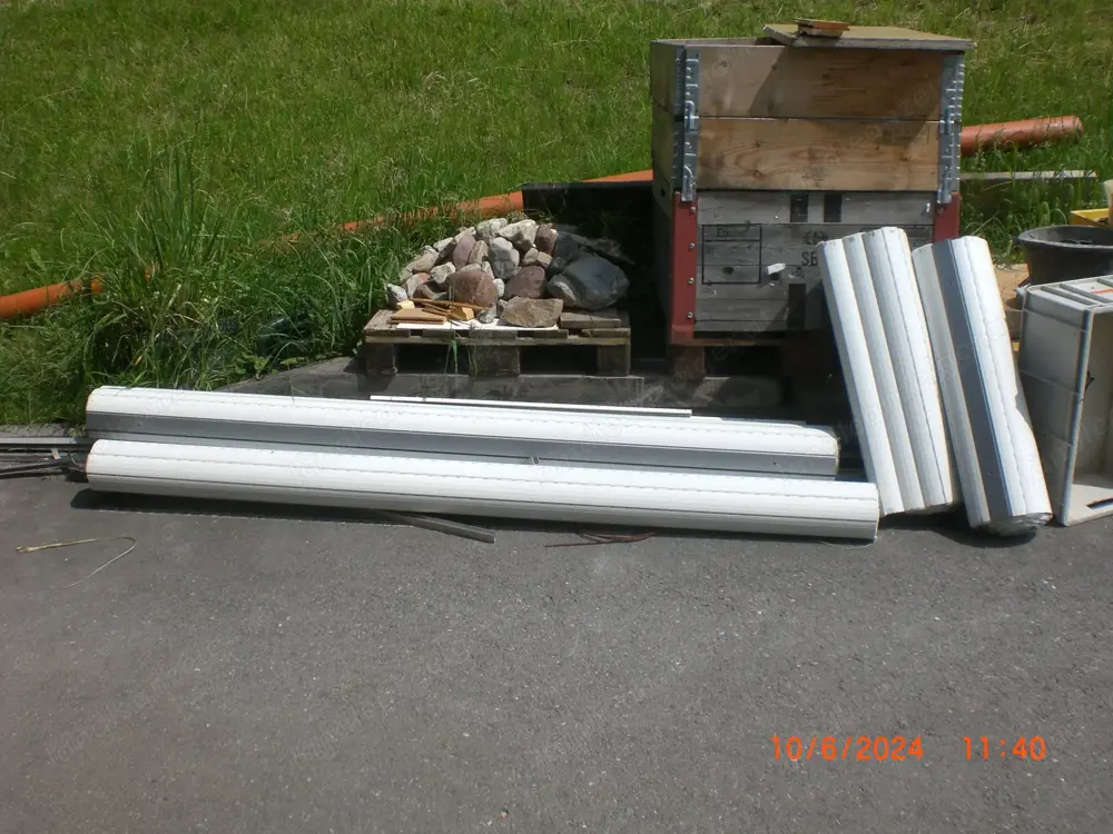 gut erhaltene Rollos ausgebaut gut erhaltene Rollos ausgebaut