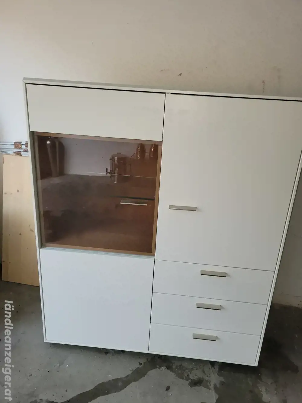 Highboard Highboard