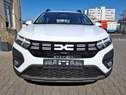 Dacia Sandero Expression Klimaauto. Sitzheizung vorn PDC hint... Dacia Sandero Expression Klimaauto. Sitzheizung vorn PDC hint...