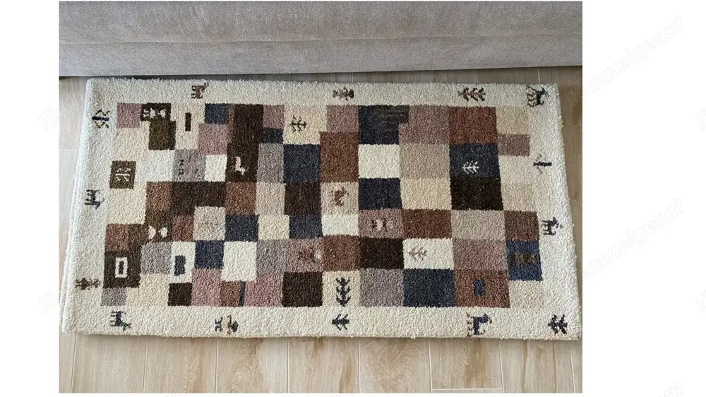Teppich aus Wolle wenig genutzt Teppich aus Wolle wenig genutzt