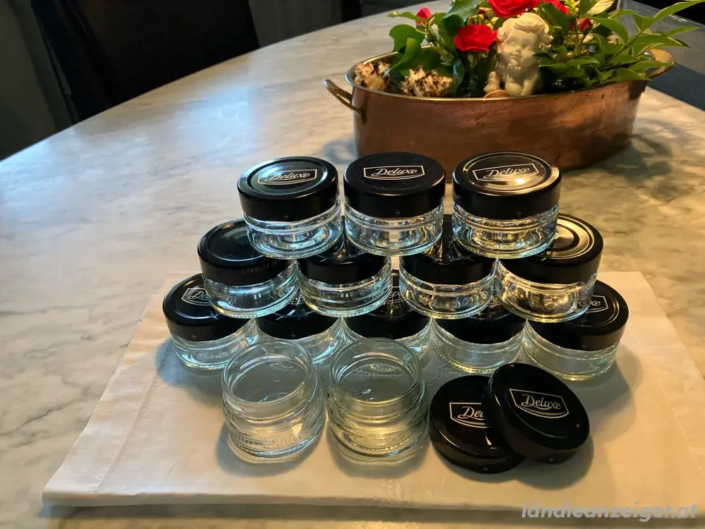 kleine Gläschen 38 Stück kleine Gläschen 38 Stück