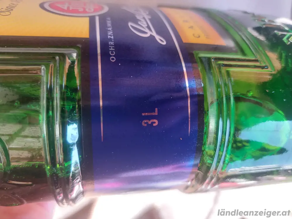 Becherovka Kräuterlikör 3 Liter Becherovka Kräuterlikör 3 Liter