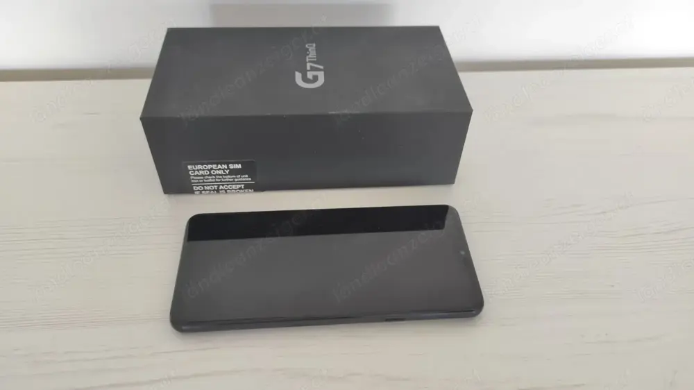 LG G7 ThinQ Smartphone LG G7 ThinQ Smartphone