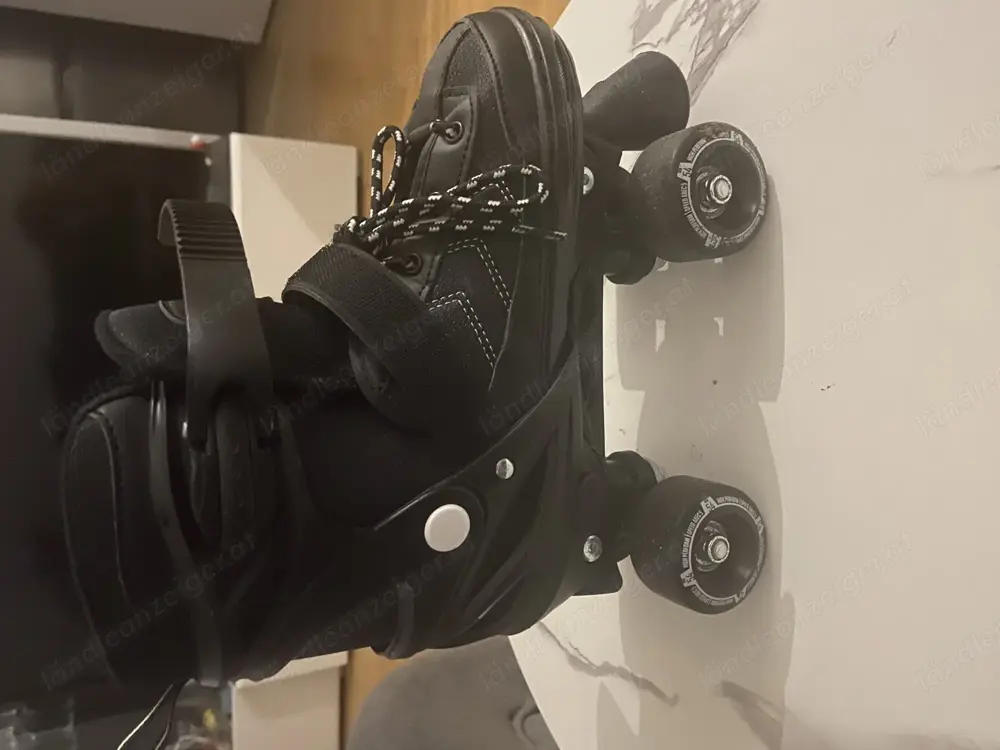 Rollerblades mit 4 Rädern Rollerblades mit 4 Rädern