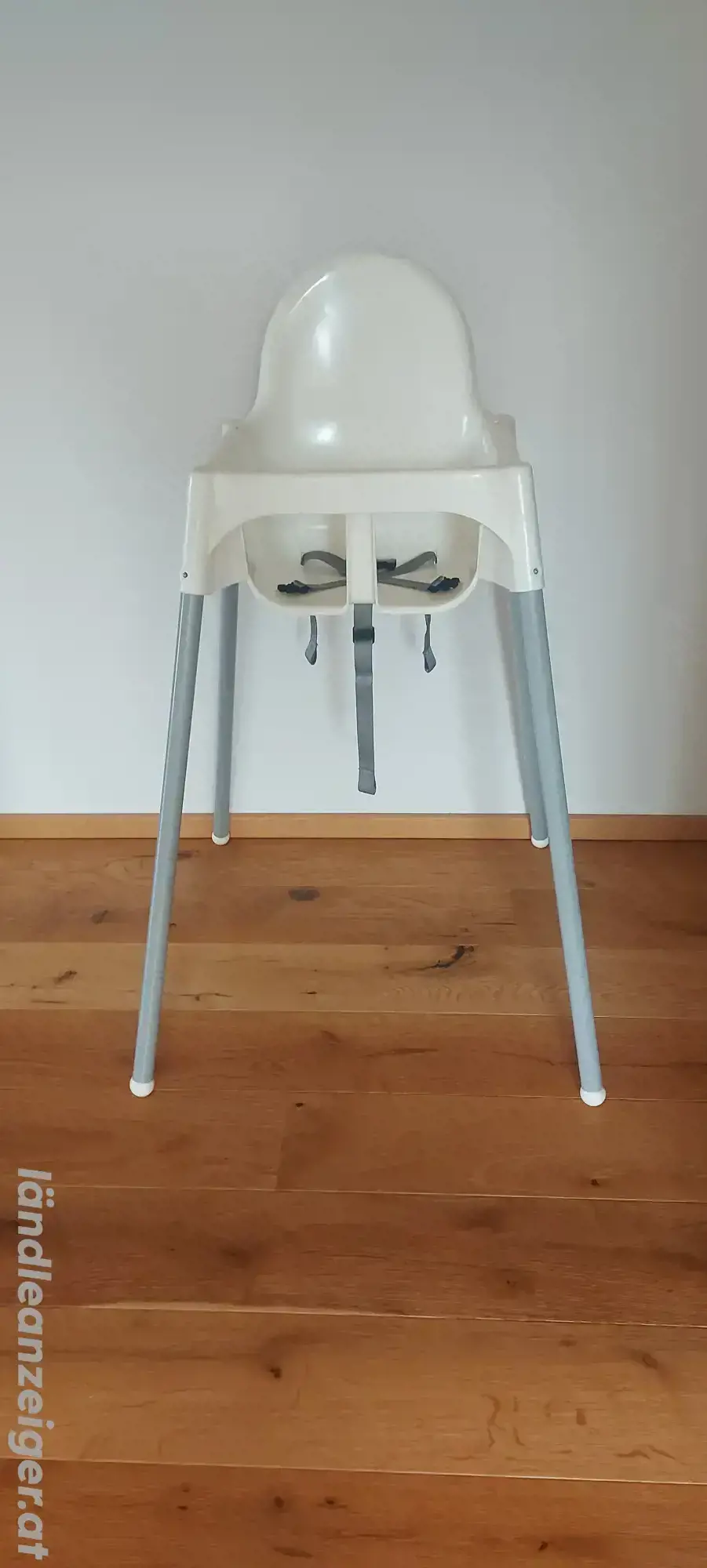 Kinderstuhl mit Sitzgurt Kinderstuhl mit Sitzgurt