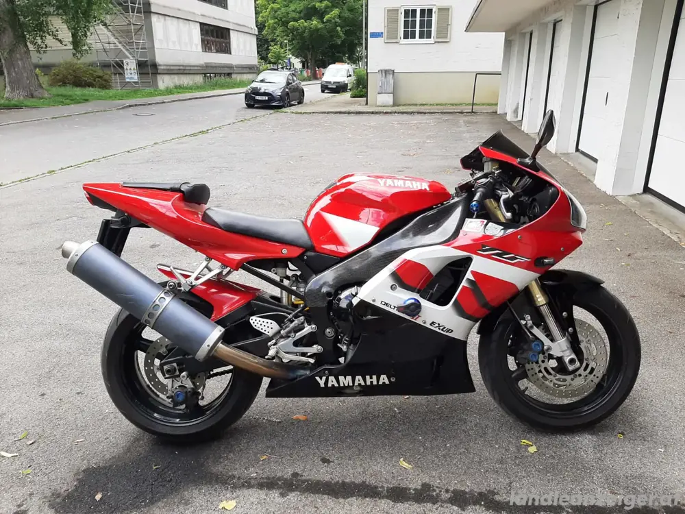 Yamaha R1 YZF Yamaha R1 YZF