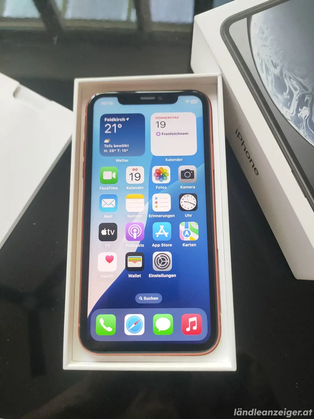 iPhone XR iPhone XR