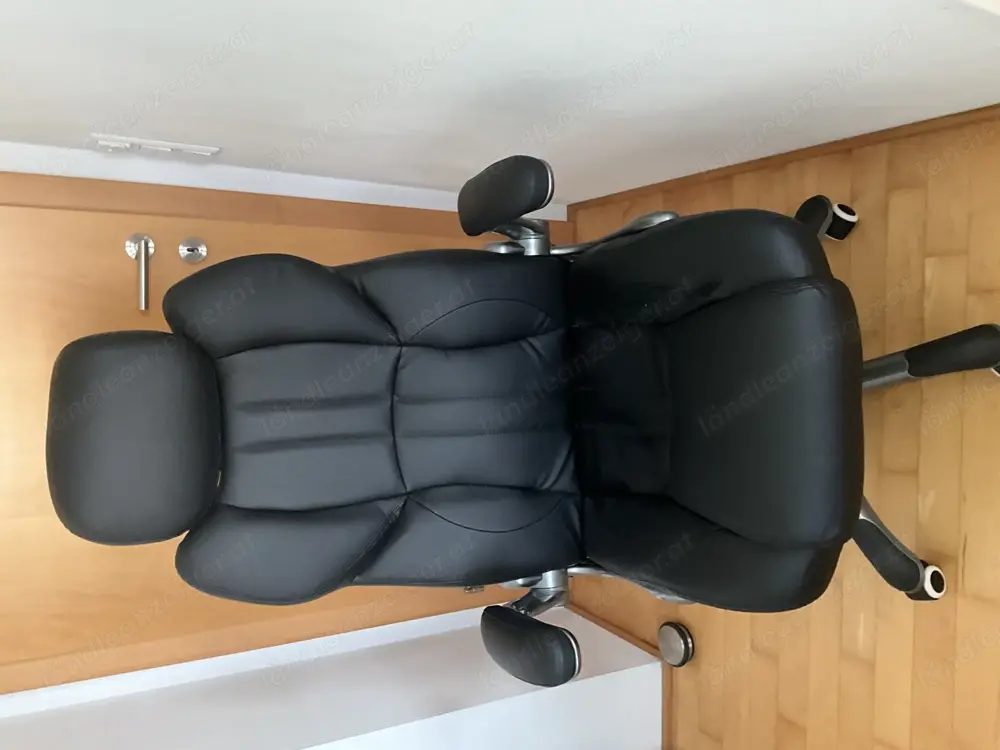 Bürostuhl Kunstleder, mit Armlehnen Bürostuhl Kunstleder, mit Armlehnen