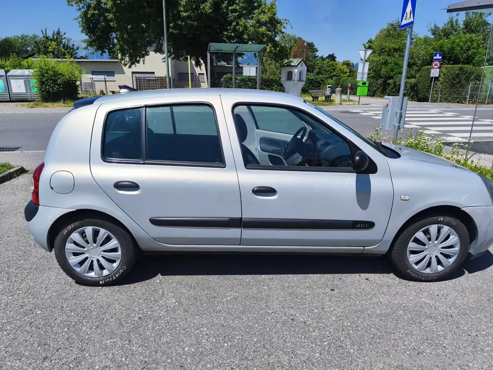Renault Clio 2 TÜV 2 26 +4 Monate Renault Clio 2 TÜV 2 26 +4 Monate