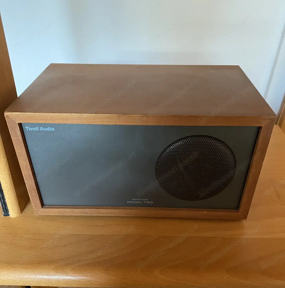 Tivoli Model two Kirsche