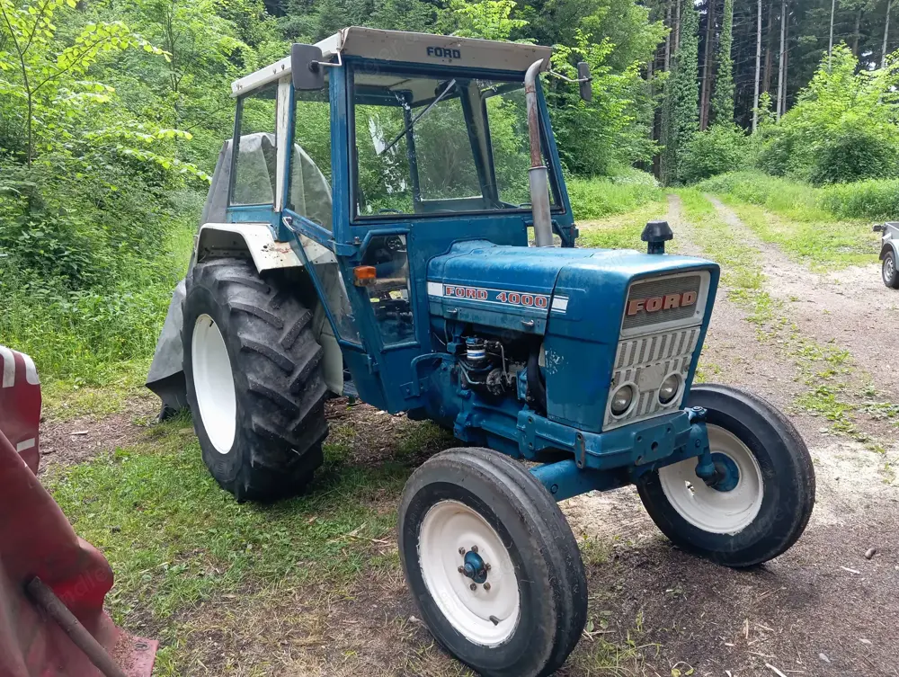 Traktor Ford 4000 Traktor Ford 4000