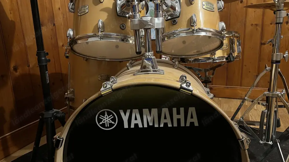 Yamaha Schlagzeug Set. Komplettausstattung