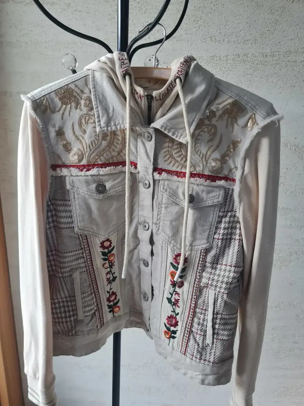 Sommerjacke beige von Desigual Sommerjacke beige von Desigual