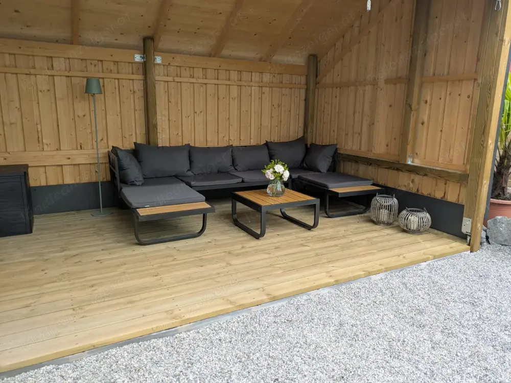Lounge günstig herzugeben