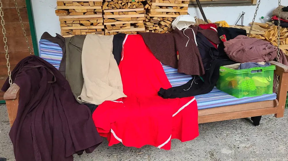 Mittelalterkleidung für Damen Herren, größere Kinder Mittelalterkleidung für Damen Herren, größere Kinder