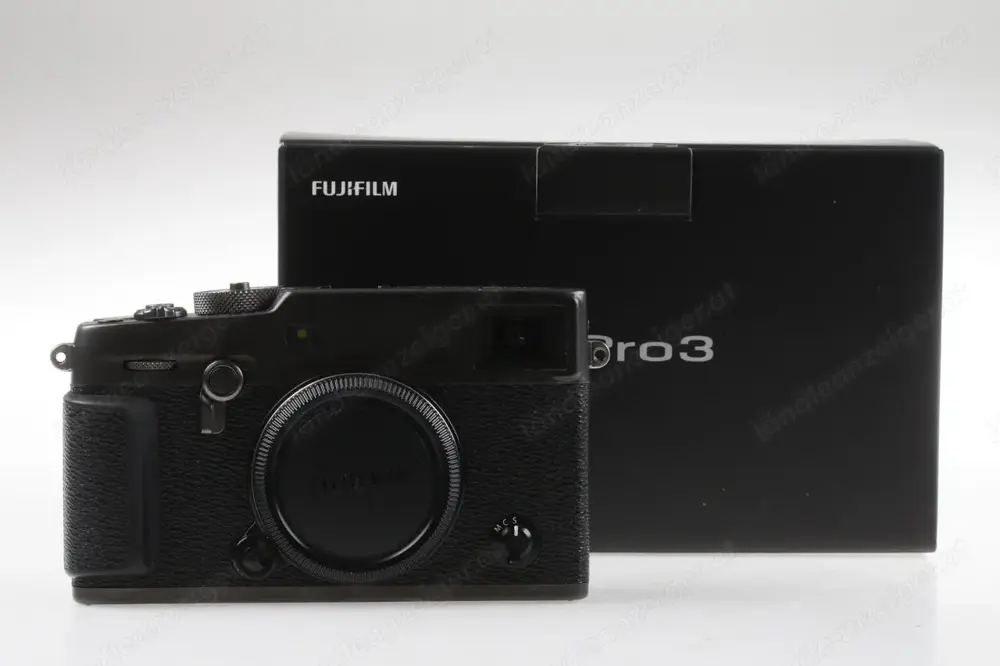 Fujifilm X-Pro3 26,1MP System Kamera - Schwarz Fujifilm X-Pro3 26,1MP System Kamera - Schwarz